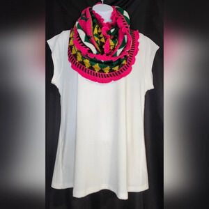 Bright Multi-Colored Knit Infinity Scarf Geometric Ruffle Fuchsia‎ Green Gold